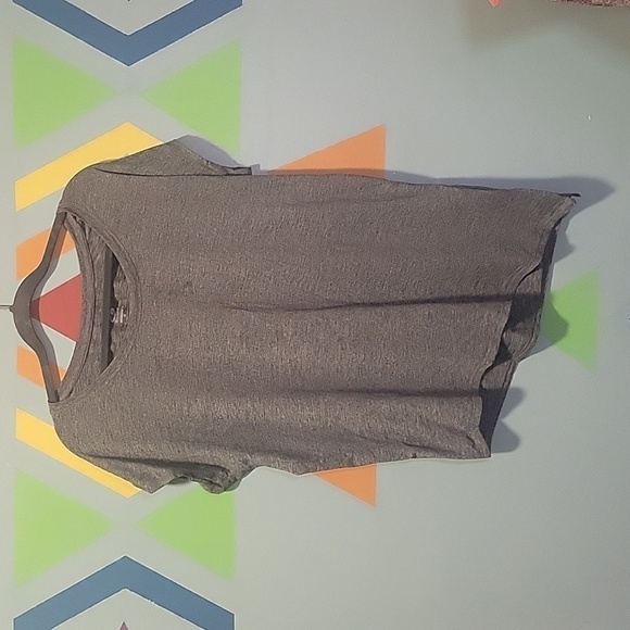 Champion Duodry Women's Gray Asymmetrical Short Sleeve Size Medium - Picture 1 of 7